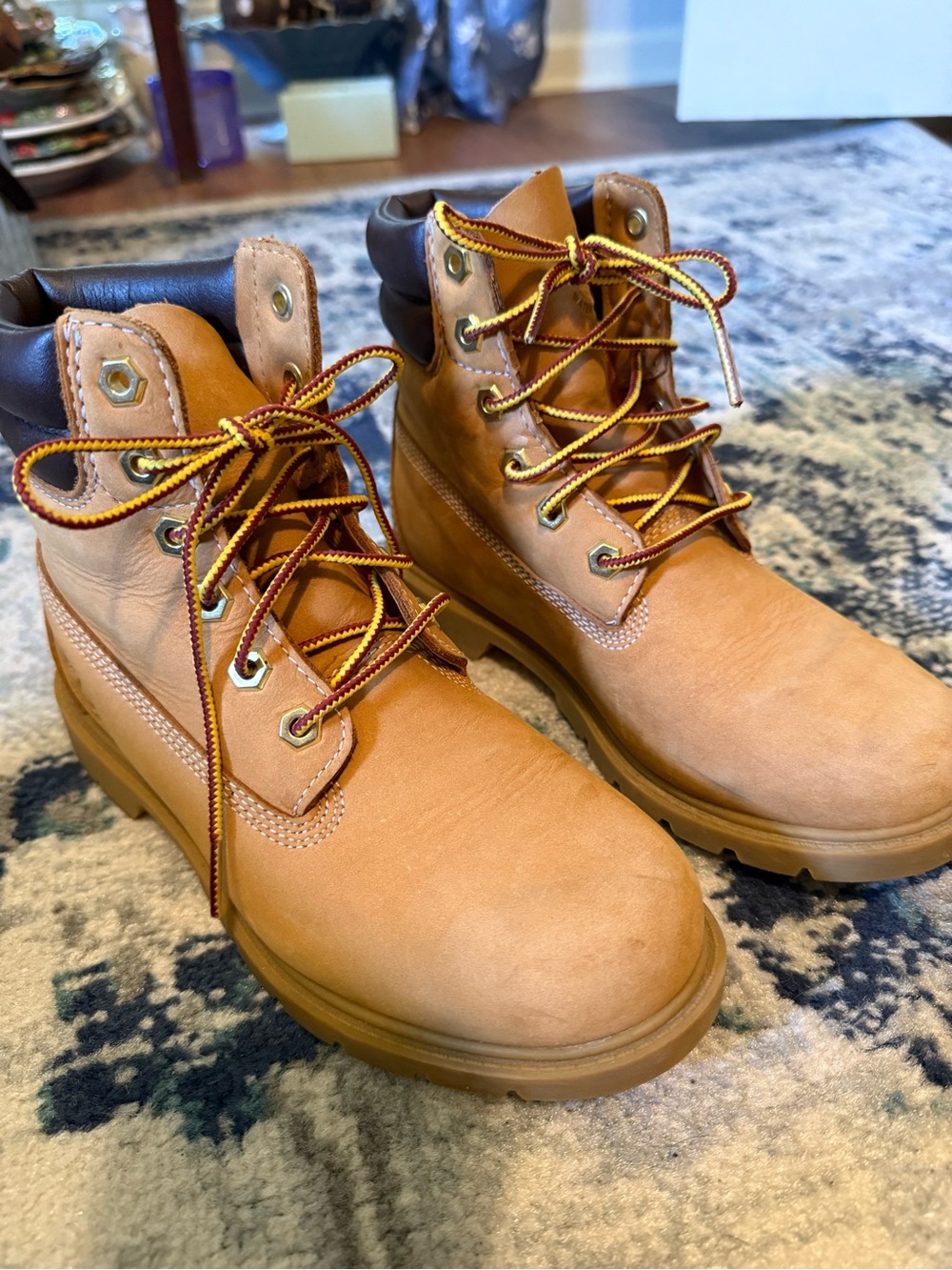 Women’s Timberland Boots Waterproof Tan Lace-Up - primaloft 400 gram - size 6